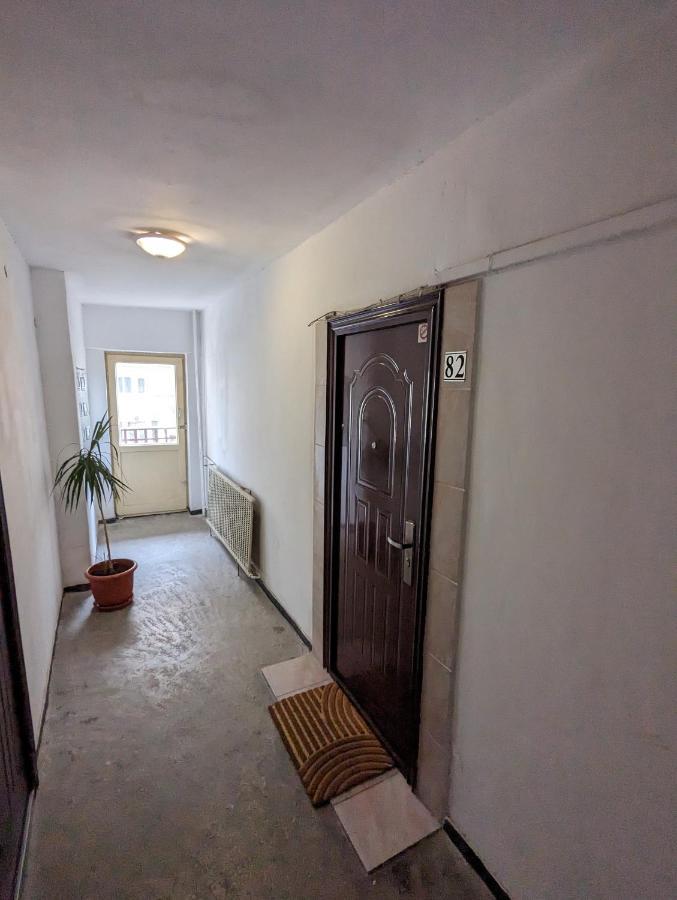 Sebastian Studio Apartment Bucarest Esterno foto